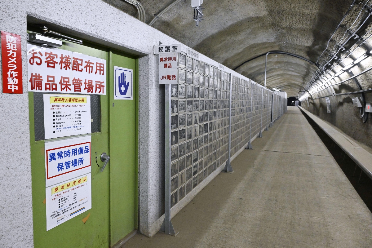 　「吉岡定点」の避難所にある救護室＝１月、北海道福島町