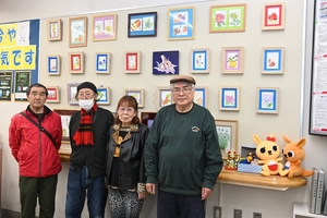 菜の花、ナス、トマト・・・四季感じさせる作品展示 五戸でパープル藤村絵手紙会