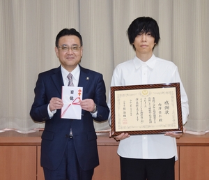 【八戸震度6強】復興へ「少しでも役立てて」 アンドロップの内澤さん、市に寄付金