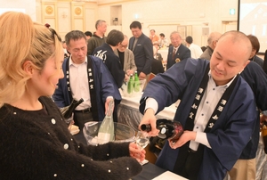 青森、岩手の地酒楽しむ　八戸で「南部地酒と食の夕べ」