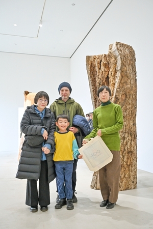 現代美術館企画展「国松希根太」入場者１万人到達／十和田