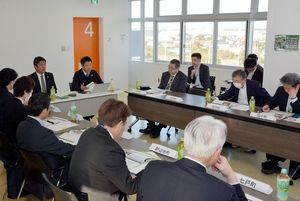 「ファン１０万人」「スポンサー収入４０億円」　ヴァンラーレ百年構想委がビジョン指標提示