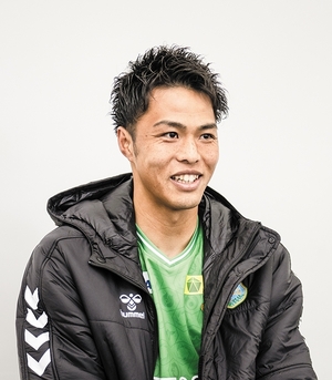 【Ｄａｓｈ】プロでも背負う１０「プレーで引っ張る」ヴァンラーレ八戸ＦＷ澤上インタビュー