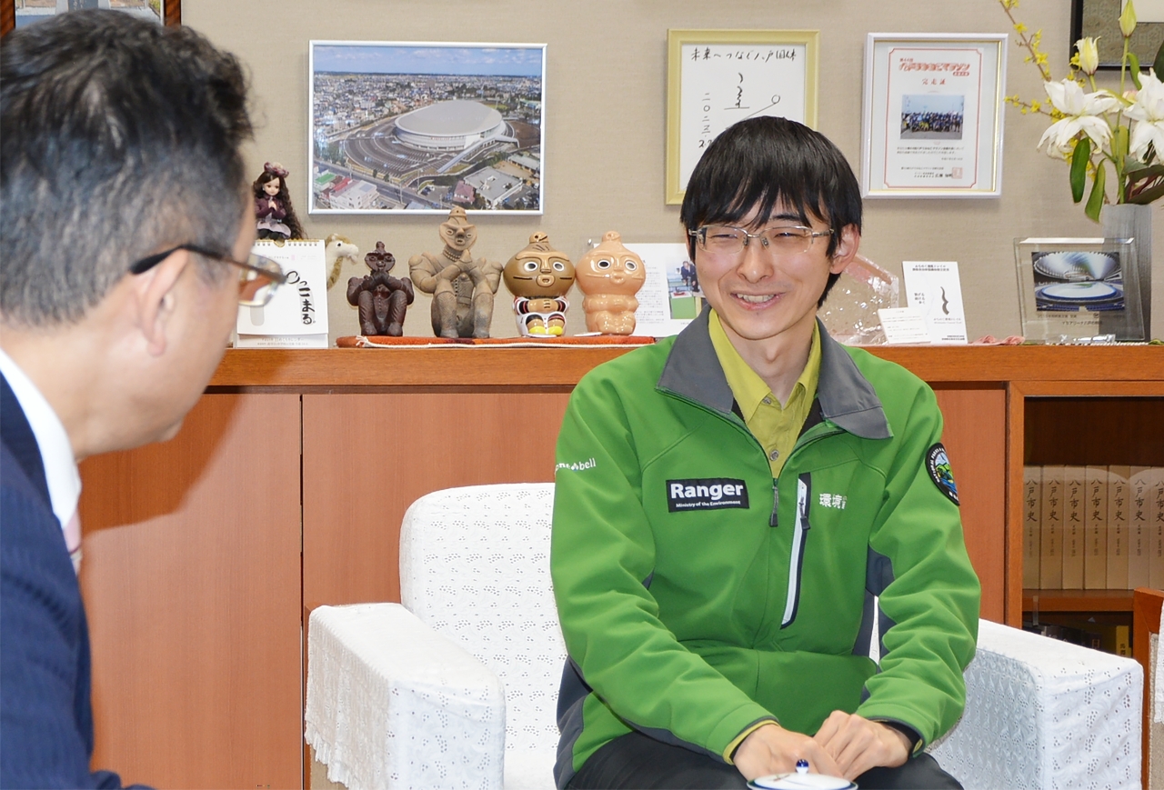 「八戸を楽しみたい」環境省八戸管理官事務所の鵜飼氏、熊谷市長に着任あいさつ　