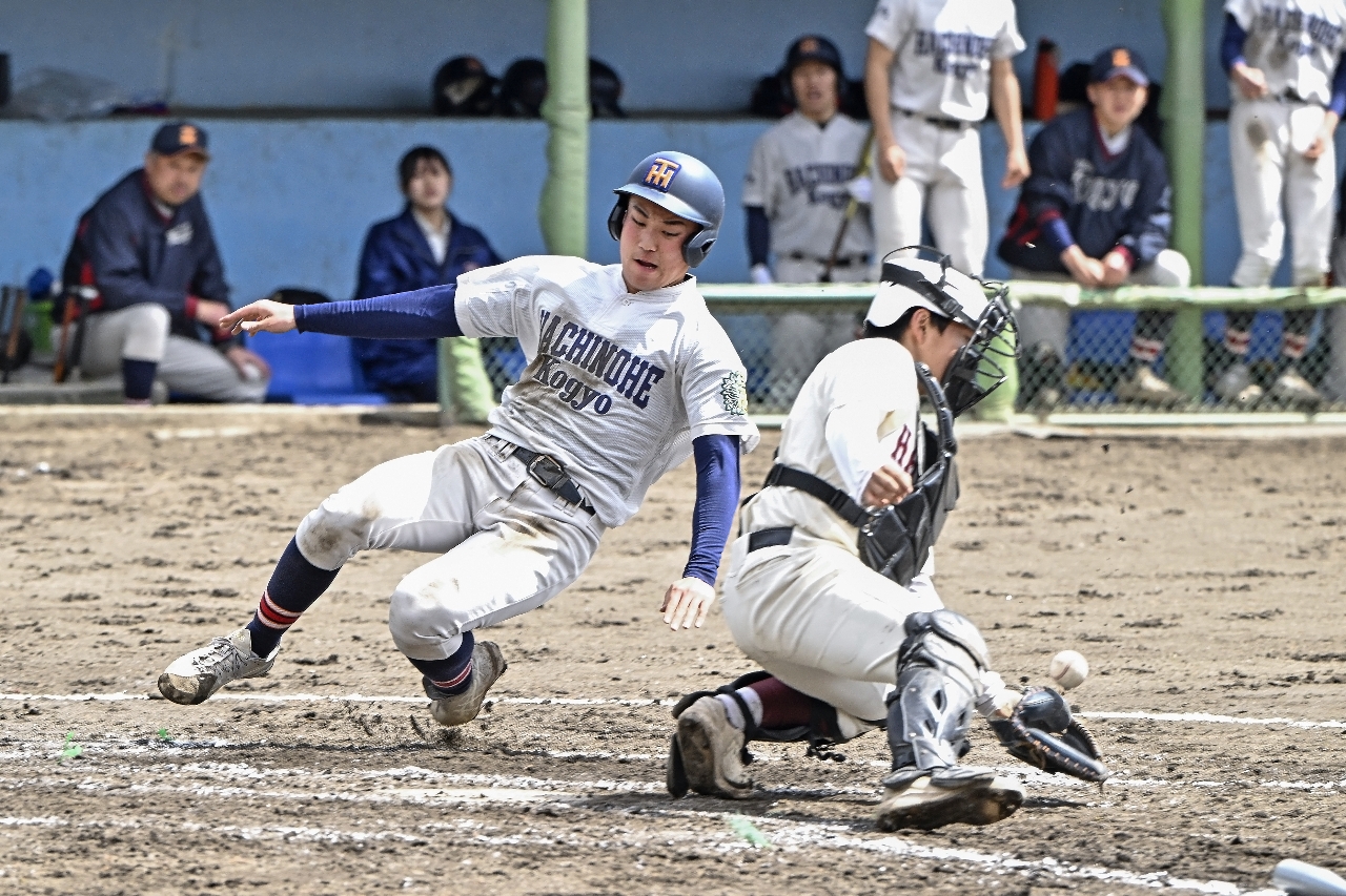 青森にも「球春」到来 ブロック大会、各地で熱戦/高校野球