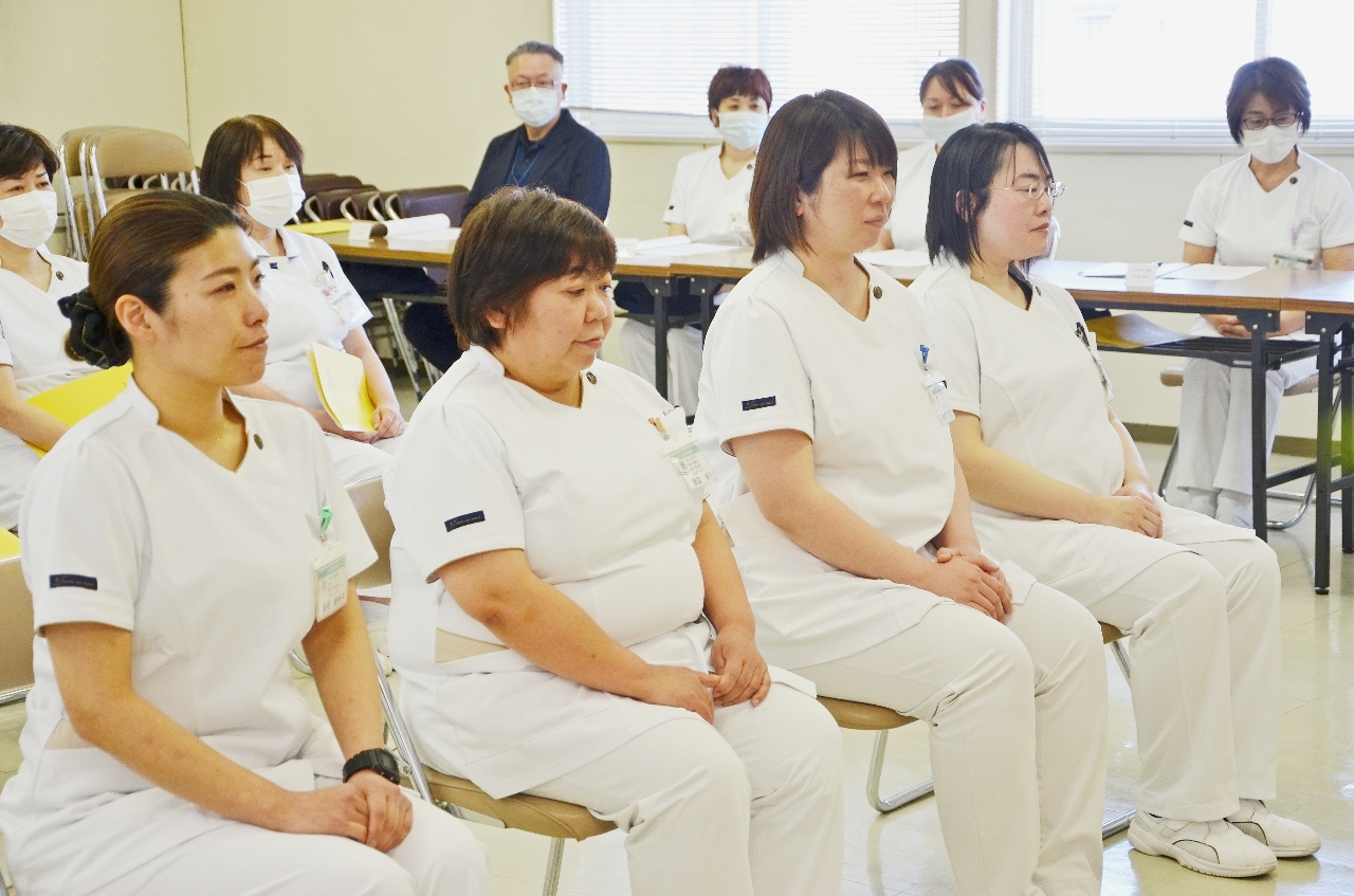 特定行為研修に臨む看護師