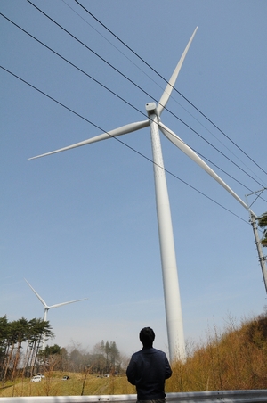 折爪岳風力発電所が完成/軽米