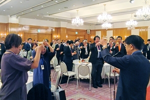 青森県内25校の同窓会が交流 東京都内で高窓連祭