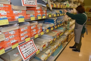 包装資材にも値上げの波　一部の生活必需品に品薄感も／北奥羽地方