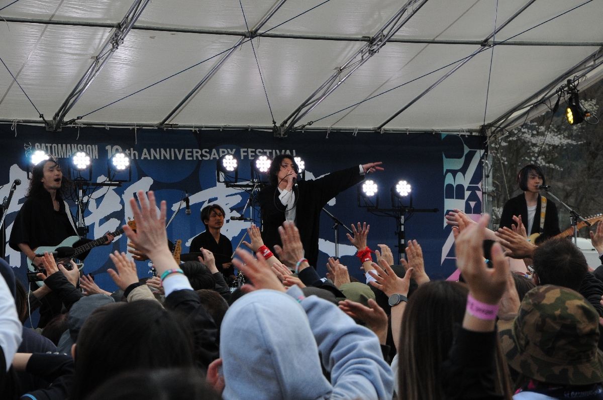 ボルテージが最高潮に達したサトウマンションのライブ