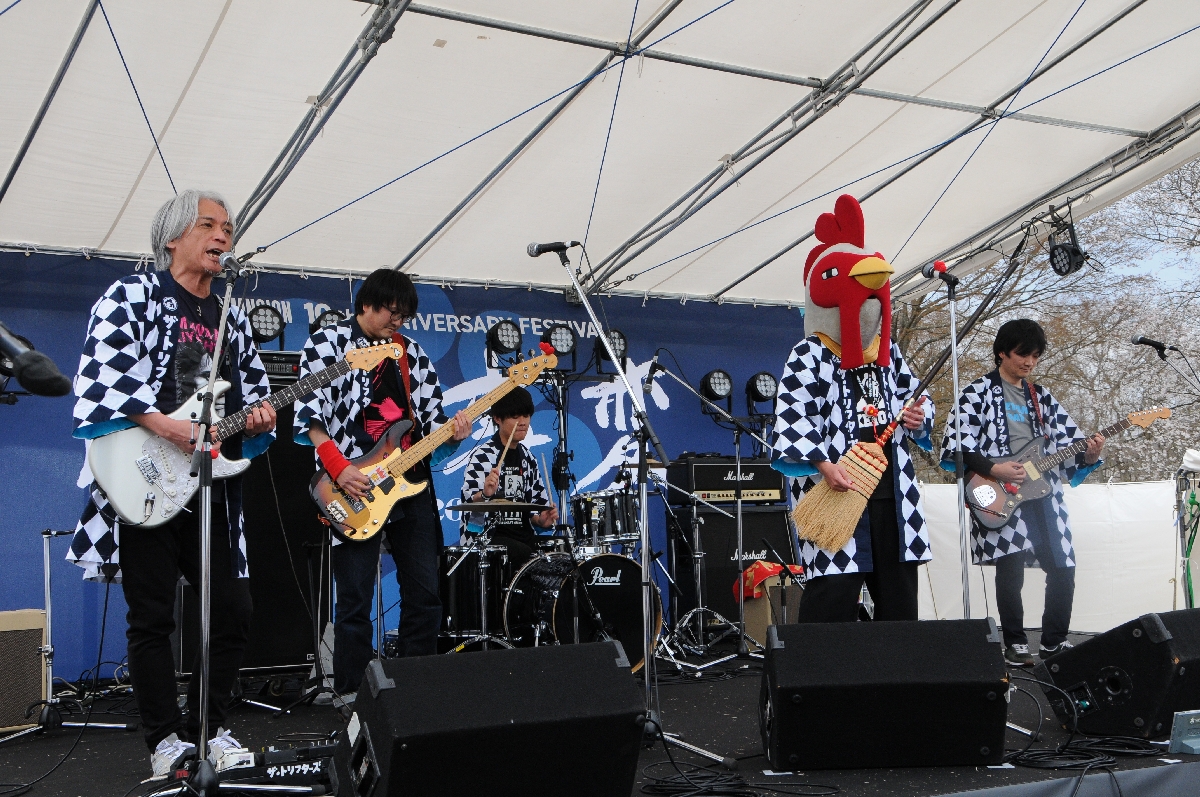 ザ・トリフターズのステージ