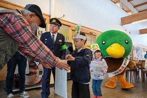 「おいしい話に乗らないで」　七戸で特殊詐欺被害防止呼びかけ