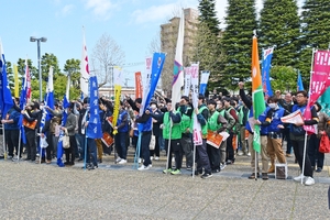 安心して暮らせる社会実現へ団結深める 八戸でメーデー三八地域祭典