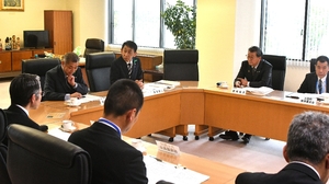 学校配置見直し「大きな転換期」　地域共育校制度の目的、県教委に確認へ