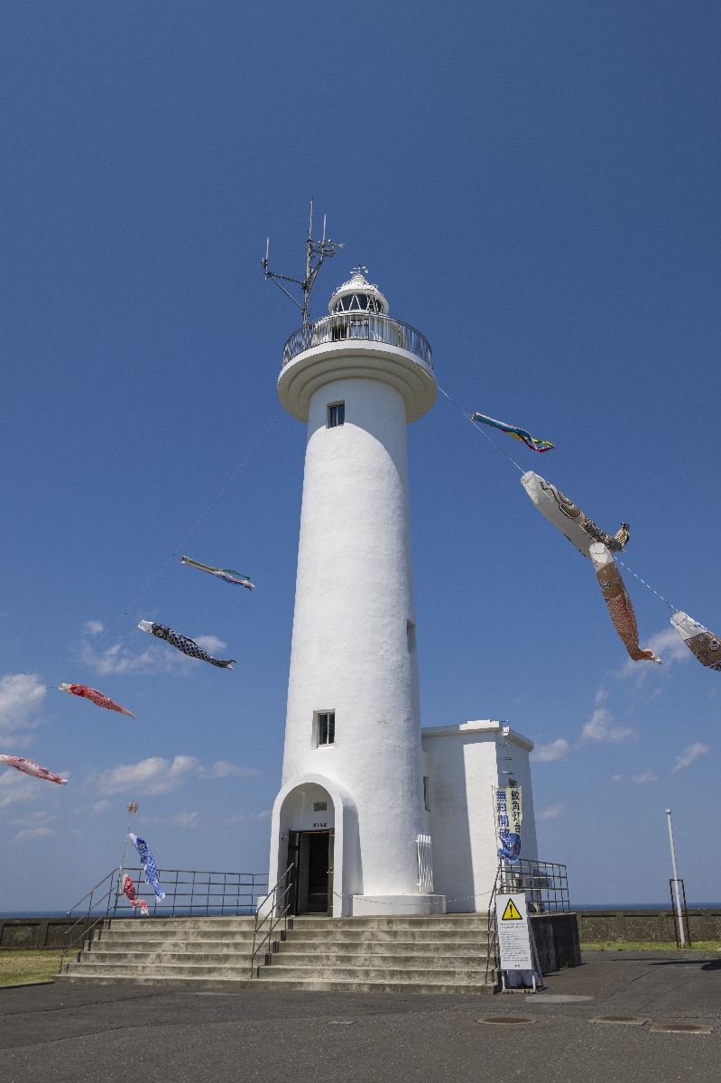 眼下に広がる絶景を満喫 鮫角灯台(八戸)一般開放≪📸×4≫