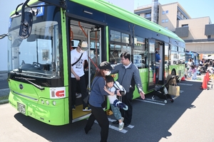 はたらくクルマ大集合 暮らしに不可欠な車両紹介/十和田