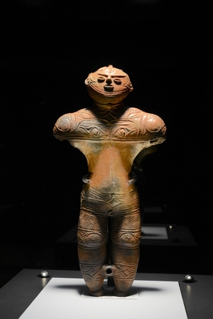 縄文とケルト、比べて再認識　国宝「中空土偶」も展示、開館20周年展／青森県美