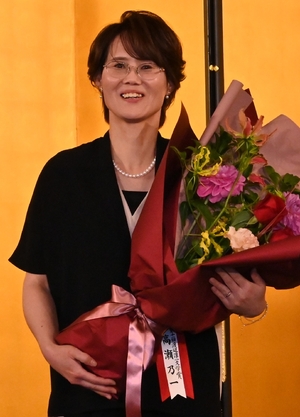 「風の人になりたい」　高瀬さん（三沢）渡辺淳一賞贈賞式