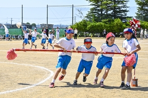 到来、運動会シーズン 晴天の下で児童ら元気/北奥羽地方