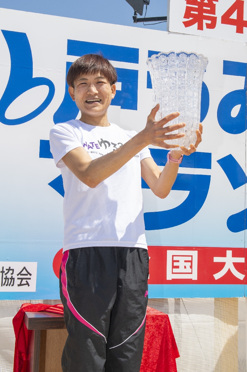 チェコ共和国杯・人見絹枝賞を受賞した工藤亜樹子さん