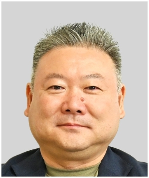 田村亘氏