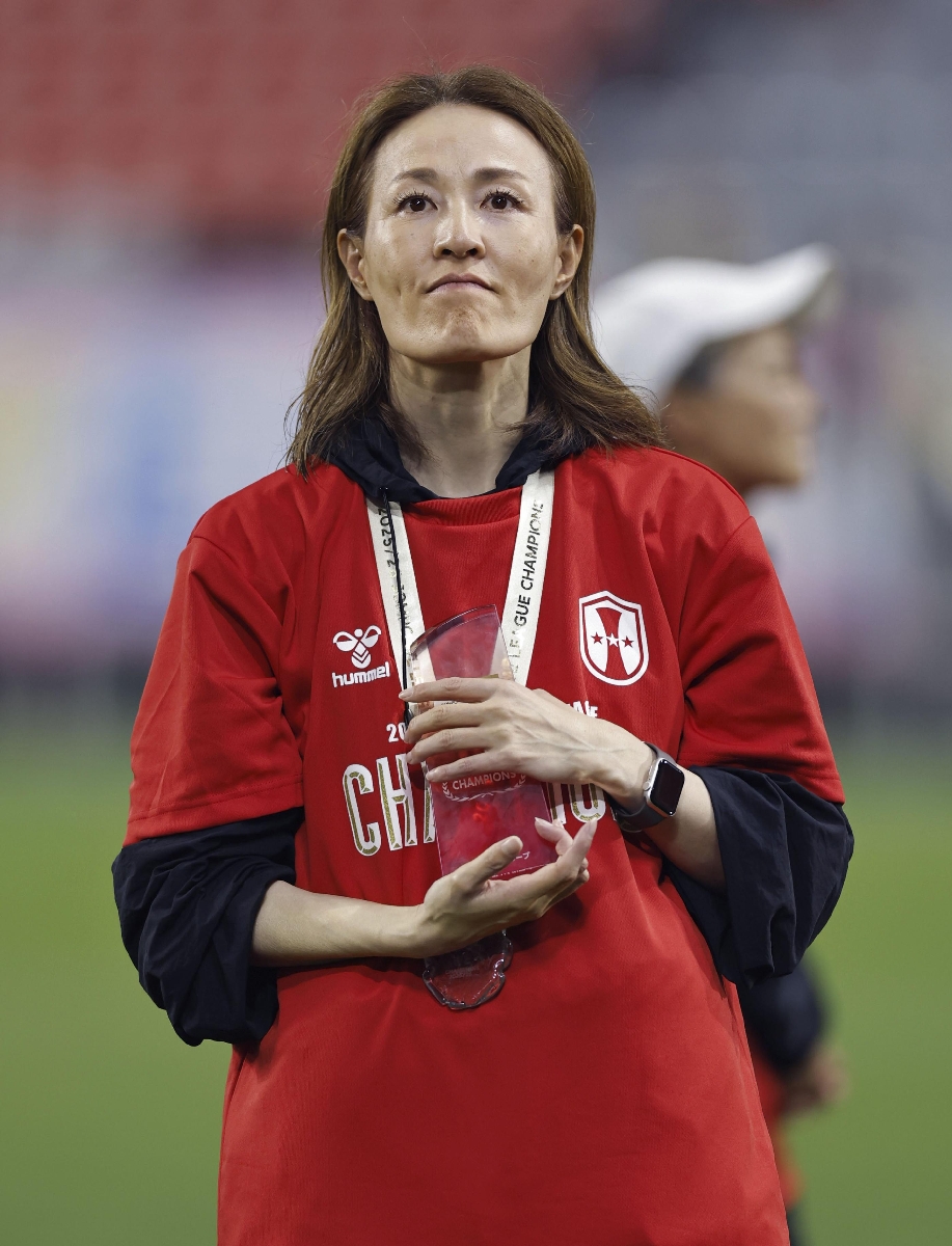 　サッカーＷＥリーグ優勝に導いたＩＮＡＣ神戸監督の宮本ともみさん