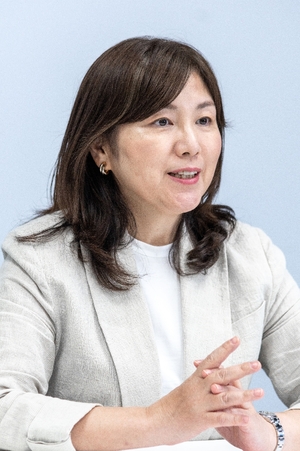 【著者に聞く】手に汗握る法廷ミステリー 「誓いの証言」柚月裕子さん