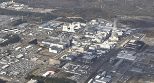 再処理工場、審査ヤマ場に 年度内完工は懐疑的見方も