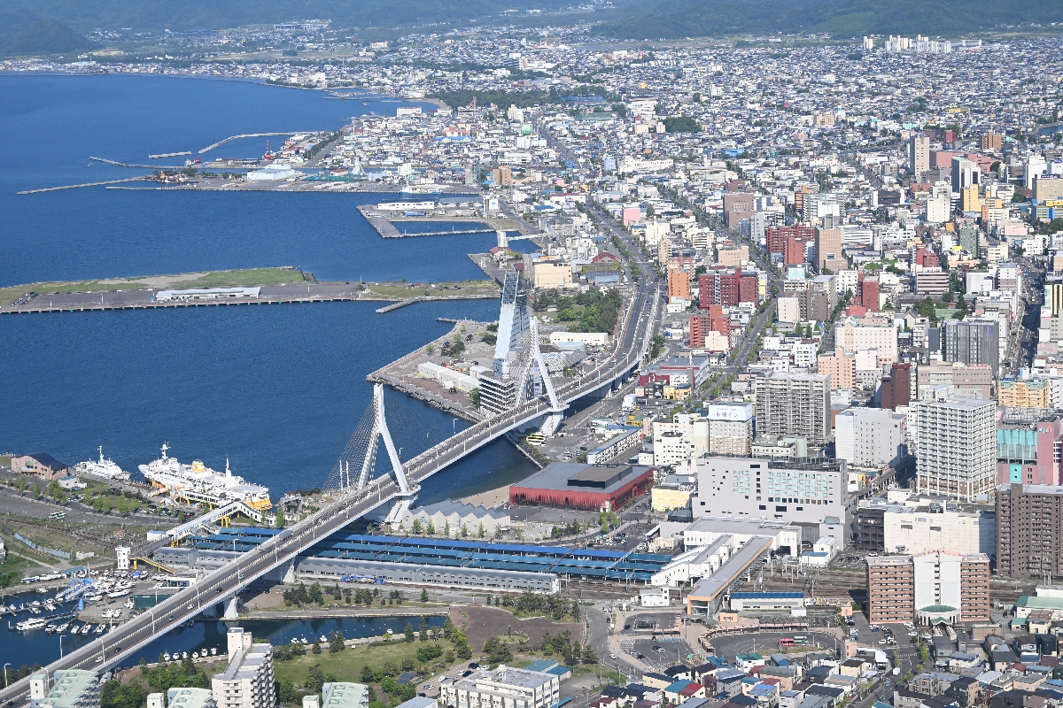 【青森駐屯地】体験搭乗で上空から見た、青森市の様子