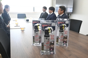 クマよけスプレーを小中学校などに寄贈/青森県PTA安全互助会