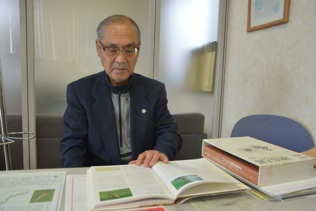 オオヨシゴイの仏沼周辺の生息状況をまとめた安藤一次さん