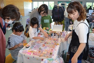 ハンドメード作家の１点物ずらり　ステージ発表も/洋野でクラフトフェス