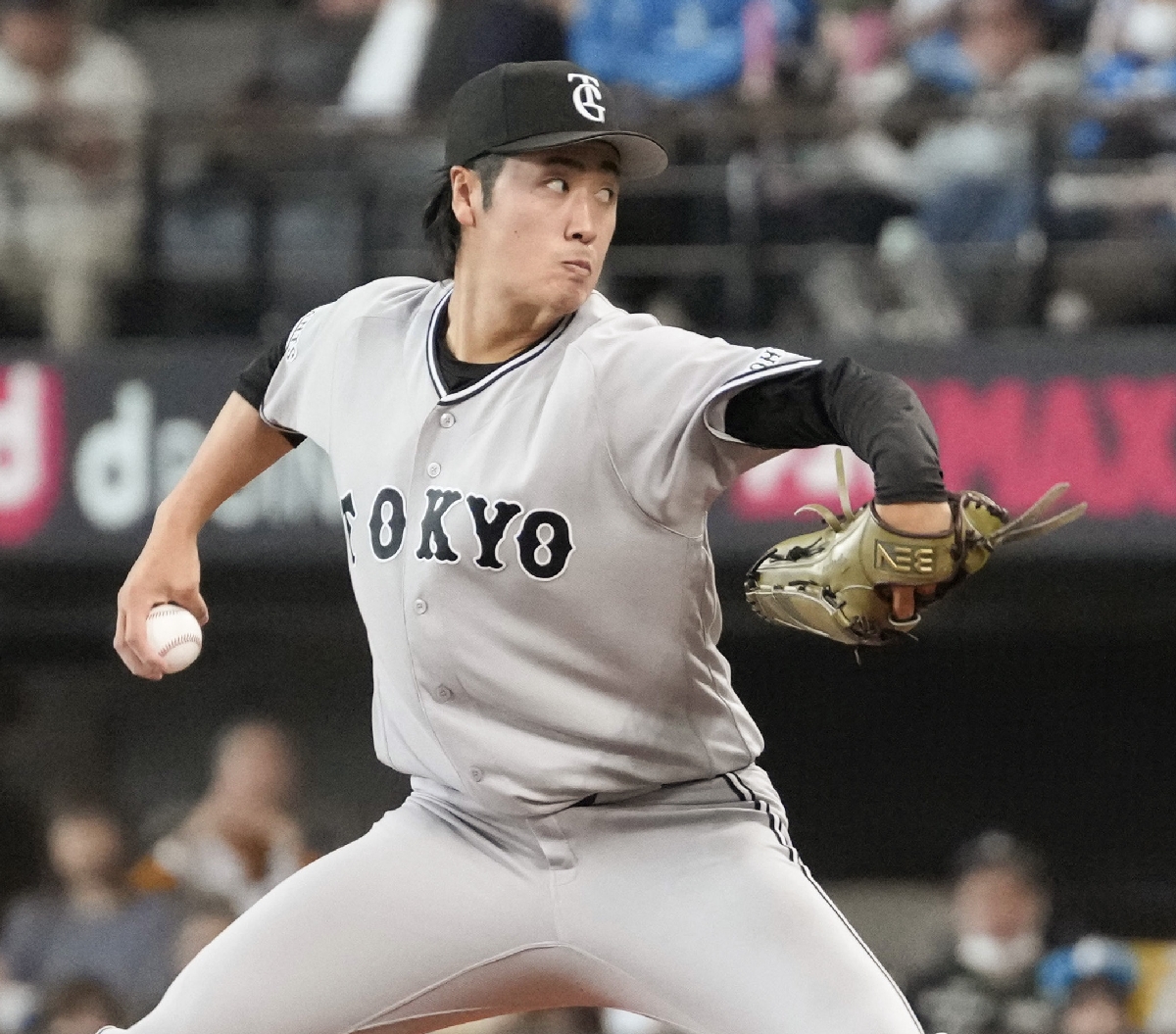 日本ハム戦に先発し、6回無失点で今季初勝利を挙げた巨人・西舘=エスコンフィールド