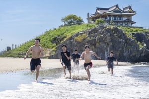 ギラギラ太陽、夏が来た 青森県内、各地で気温上昇