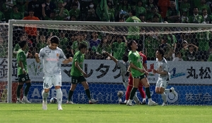 【ヴァンラーレ八戸】高見の「全緑」ポイント　攻撃の意識統一を【福島戦】