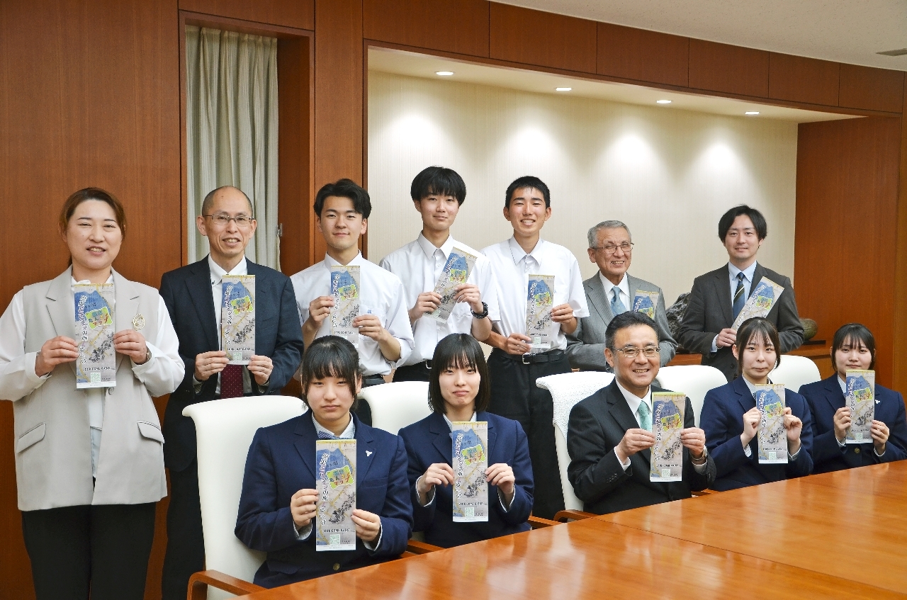 類家地区の歴史、旧跡紹介 連合町内会がパンフレット完成/八戸