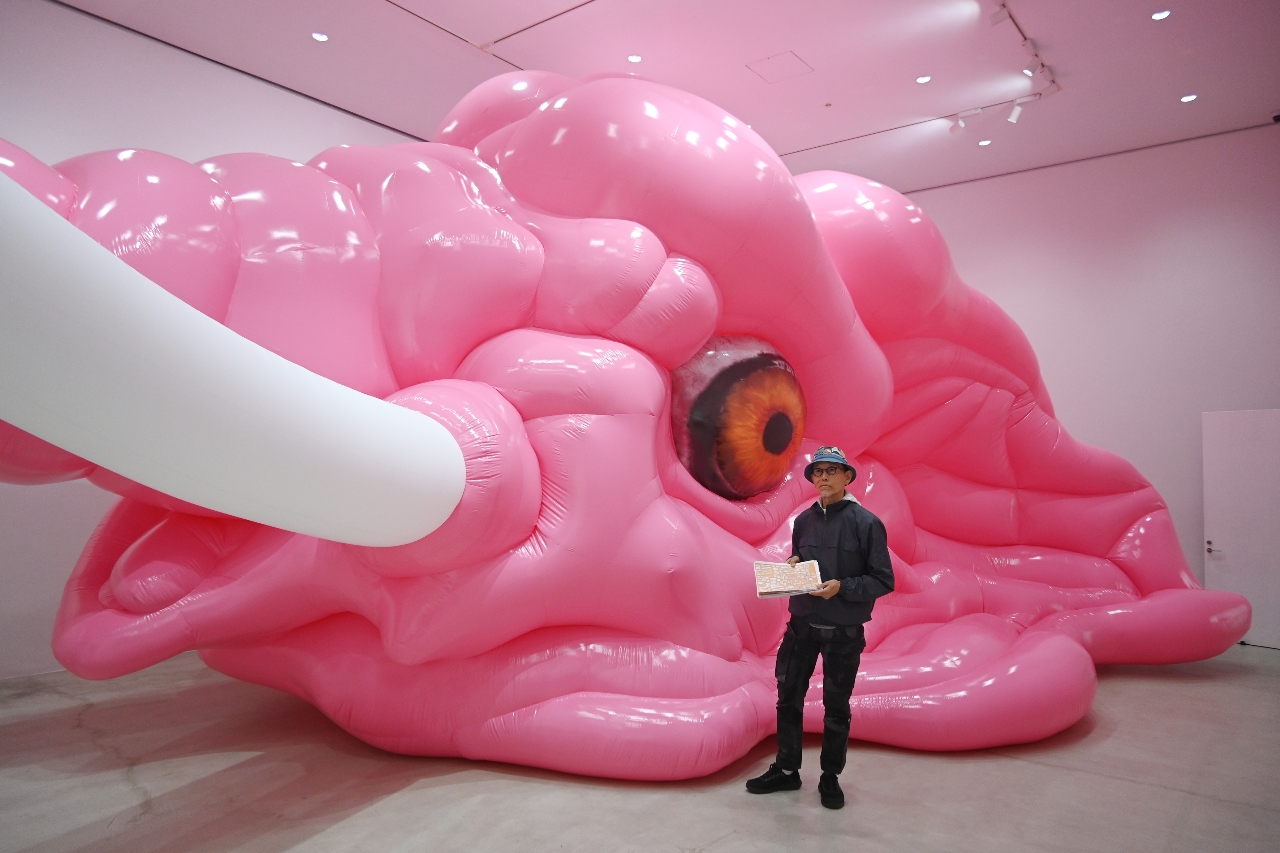「作品で自問自答を」　６日から椿昇さん企画展／十和田市現代美術館