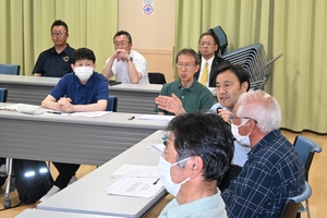 二戸について何でも話そう　課題、要望　やりとり活発／市議会、市民と意見交換会
