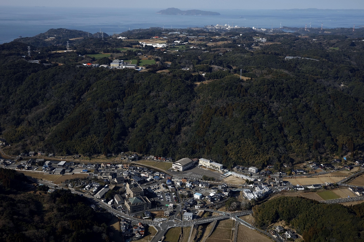　佐賀県玄海町＝１月