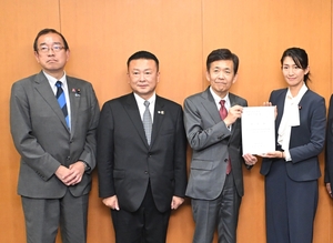 クマ被害防止へ個体数把握を 東北市長会、決議事項を国へ要望
