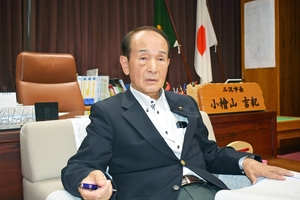 騒音移転「行った先で幸せに」　２期目任期残り１年、小桧山市長インタビュー／三沢