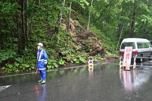 土砂流入の恐れで通行止め 十和田湖周辺の国道102号2区間、23日午前7時まで
