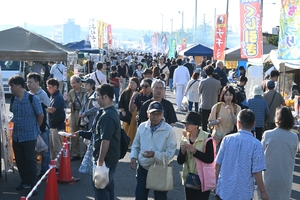 八戸などで震度5弱の地震