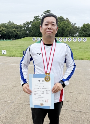 壮年男子、白戸が頂点 ユアテック、青森県協会所属/全日本社会人ターゲットアーチェリー