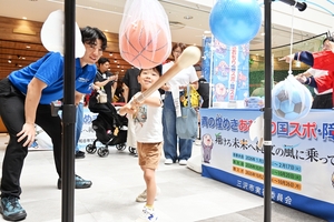 子どもも大人も競技の魅力体験　イオン下田でイベント、国スポ・障スポ向けＰＲ