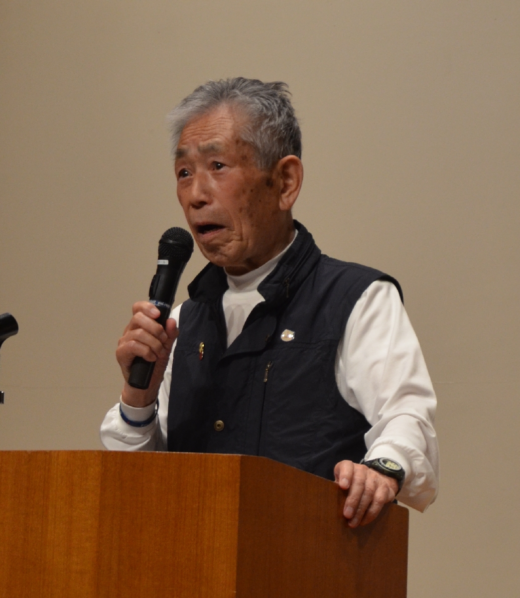 講演する田中博男さん