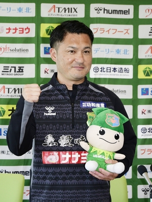【ヴァンラーレ】「熱いサッカーがしたい」/倉石監督一問一答