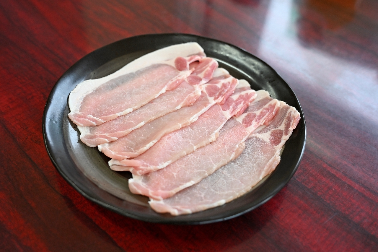 9日から販売される「おいらせハーブポーク」