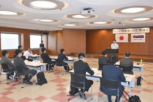 企業経営のノウハウ学ぶ 青森みちのく銀行の「みらい共創塾」開講