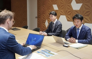 単一返還「受け入れる状況にない」　宮下青森県知事が仏局長に伝達